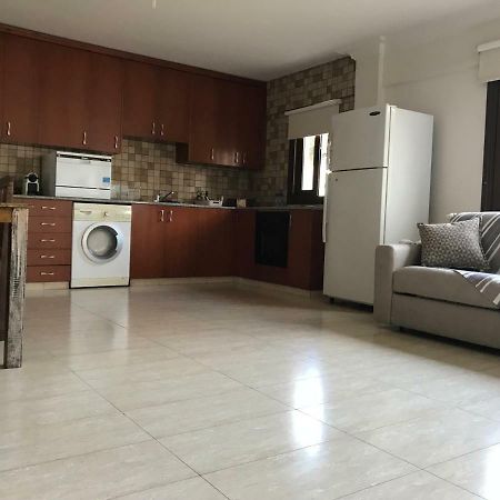 Mystra Place Nicosia Buitenkant foto